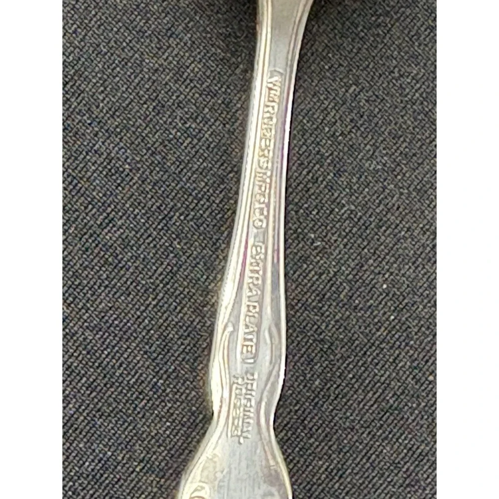 WM. ROGERS MFG CO. CAMELOT/MELODY C. 1960‎ Silver Plate Flatware Stainless 4-Pc